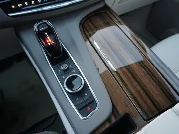 Escalade Platinum ESV 6.2l V8 7-Si Lang HUD MWST