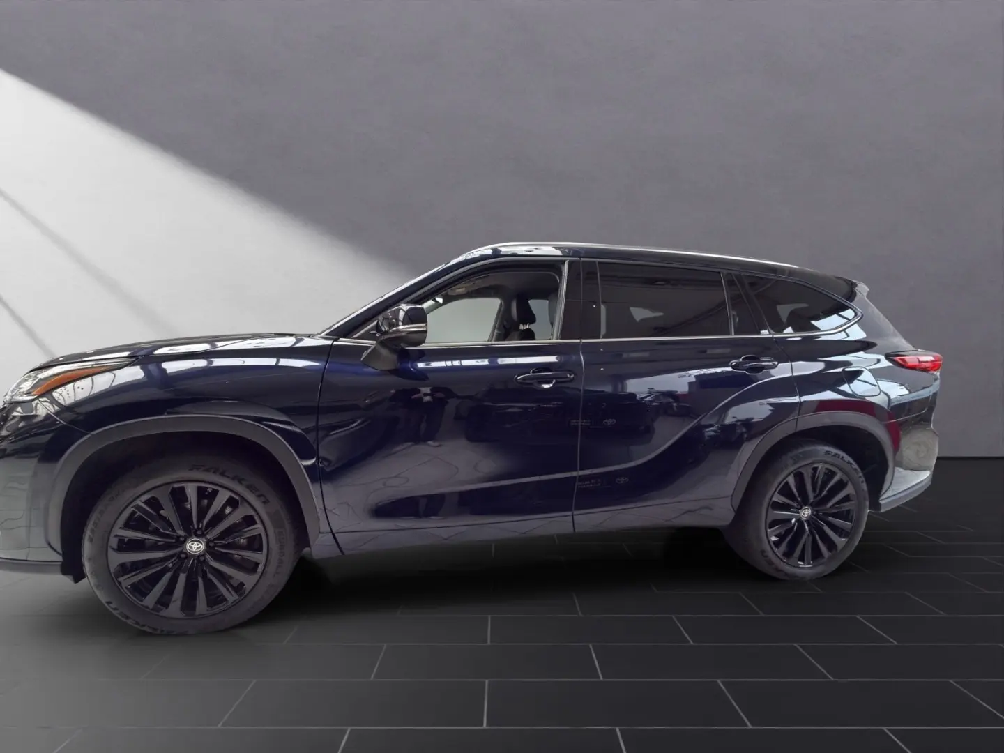 Highlander Hybrid Luxury