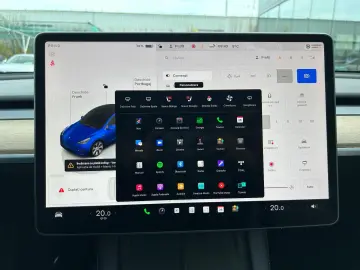 Tesla Model Y 2022