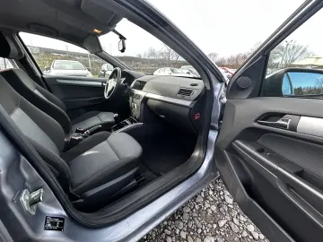 Opel Astra H 1.4 Club – Compactă  Fiabilă și Eficientă!
