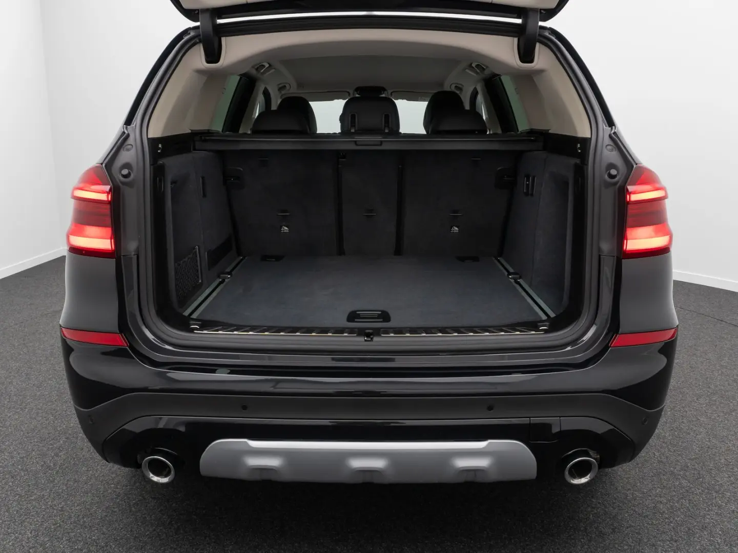 X3 xD20d xLine Kamera HUD DAB Alarm Komfort 19