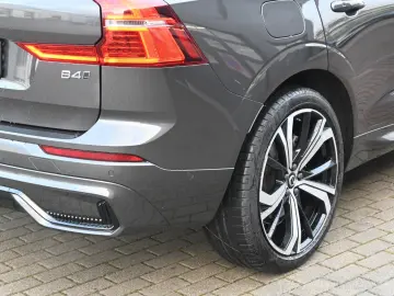 XC60 B4 AWD Plus Dark LED PANO STHZ LUFT 360 H&K