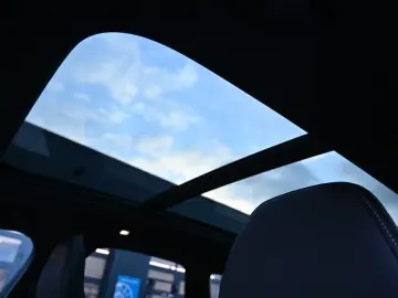 XC60 B4 AWD Plus Dark LED PANO STHZ LUFT 360 H&K