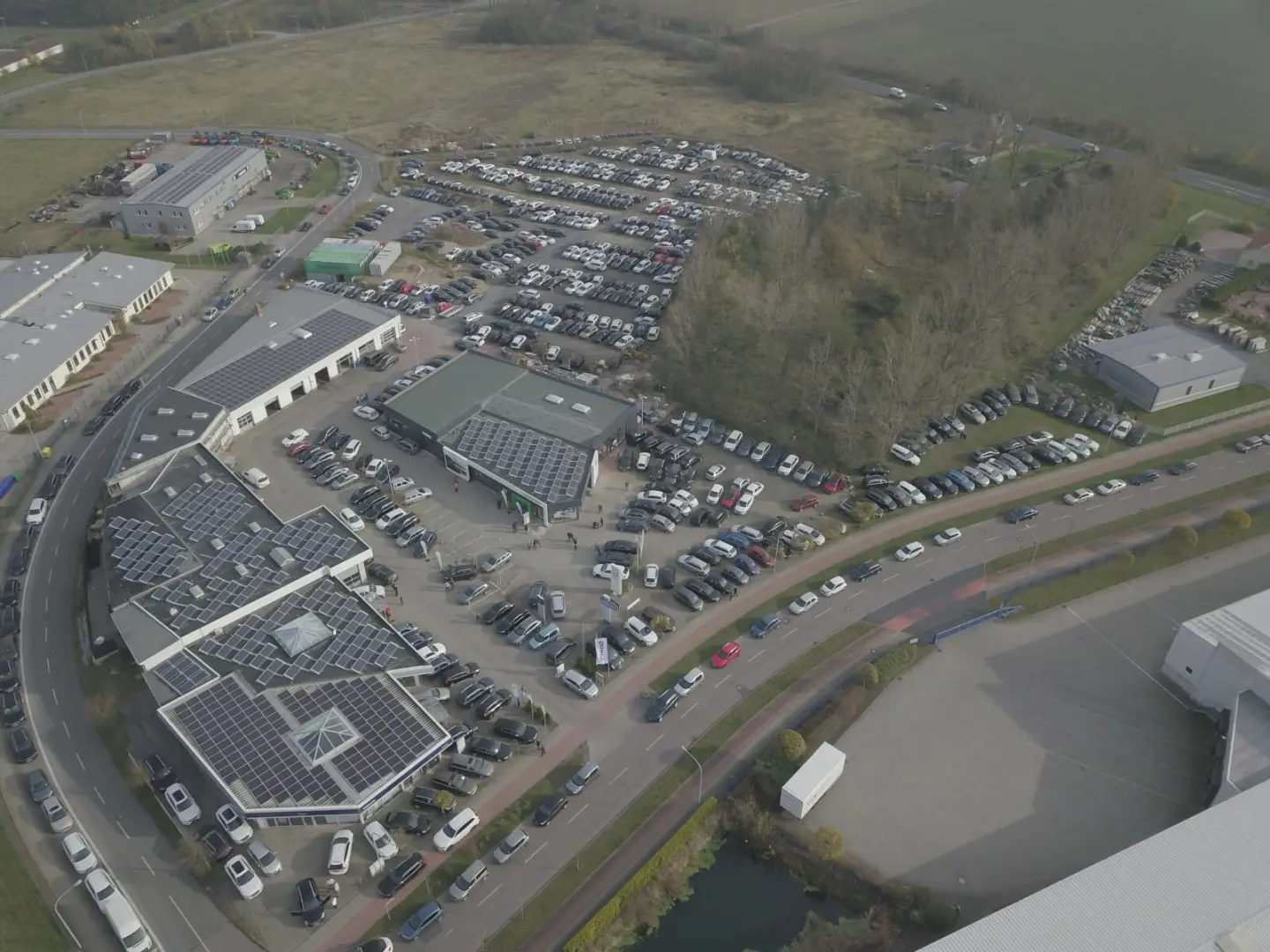 XC60 B4 AWD Plus Dark LED PANO STHZ LUFT 360 H&K