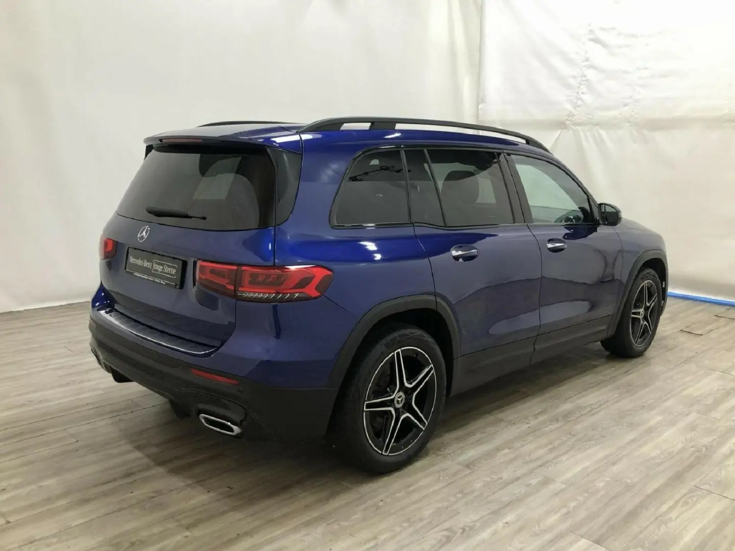 GLB 250 4M AMG NIGHT Distr Pano AHK 360  7-Sitze