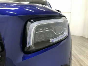 GLB 250 4M AMG NIGHT Distr Pano AHK 360  7-Sitze