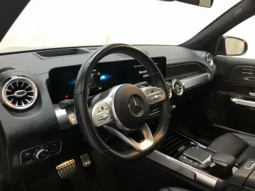 GLB 250 4M AMG NIGHT Distr Pano AHK 360  7-Sitze