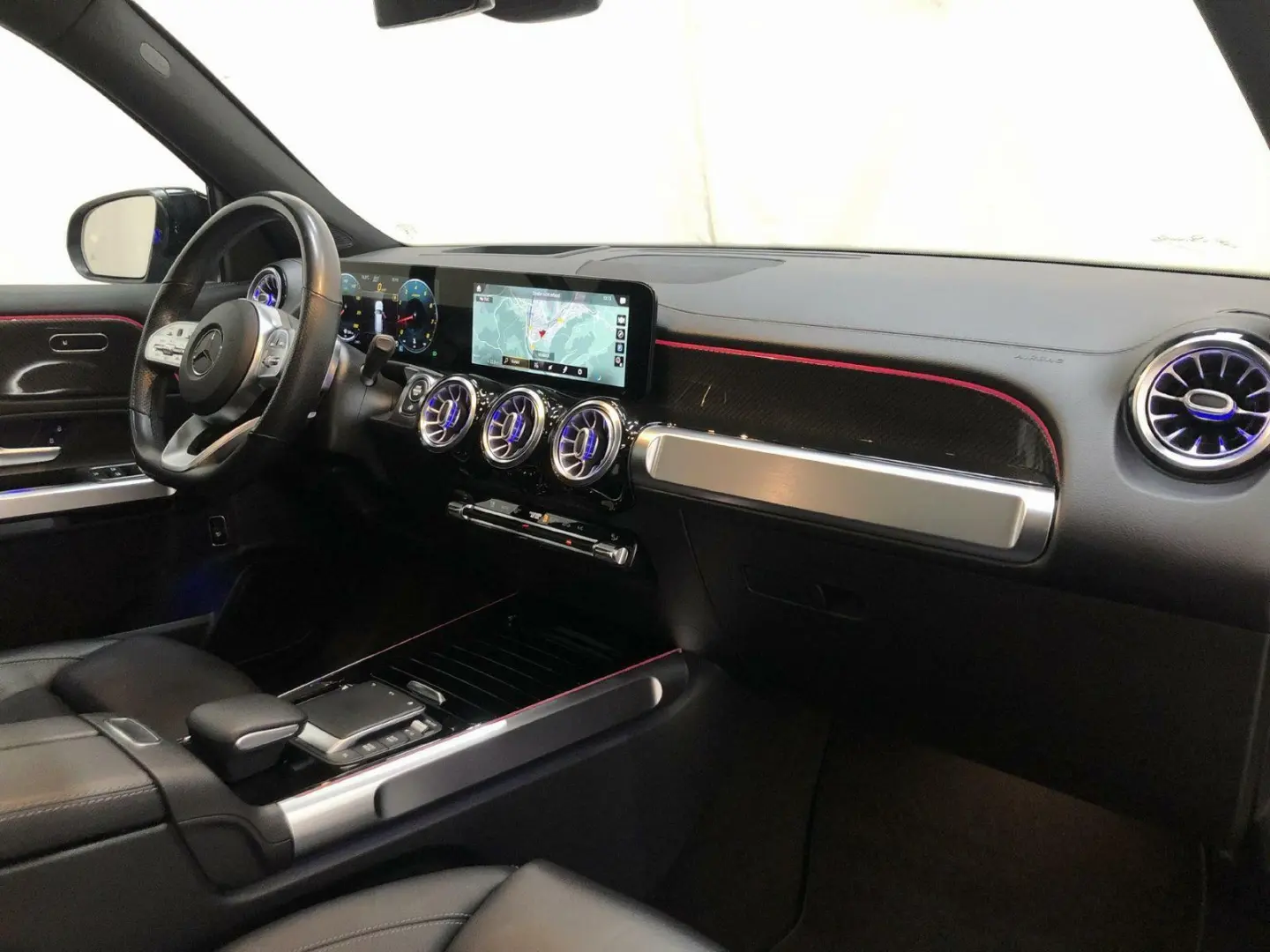 GLB 250 4M AMG NIGHT Distr Pano AHK 360  7-Sitze