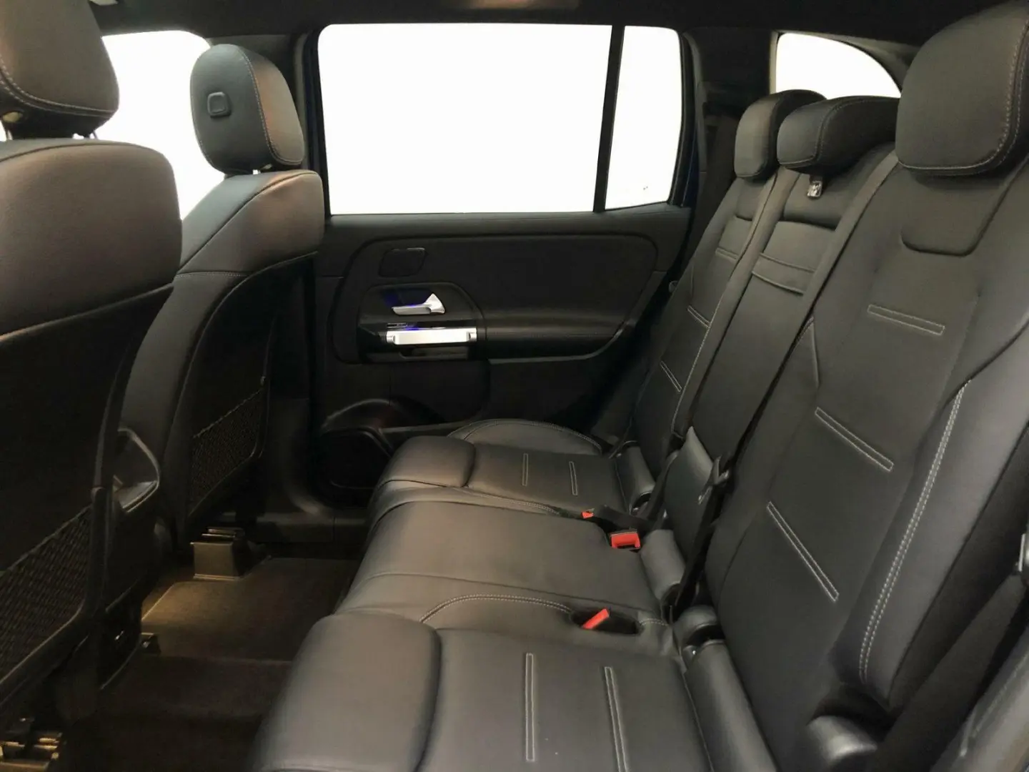 GLB 250 4M AMG NIGHT Distr Pano AHK 360  7-Sitze