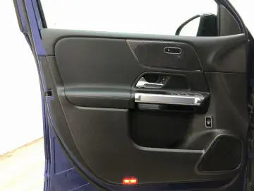 GLB 250 4M AMG NIGHT Distr Pano AHK 360  7-Sitze