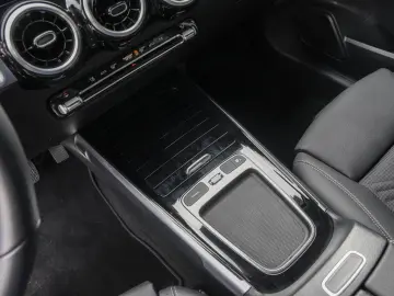 GLB 250 4M Progressive Multibeam-LED AHK 7-Sitze