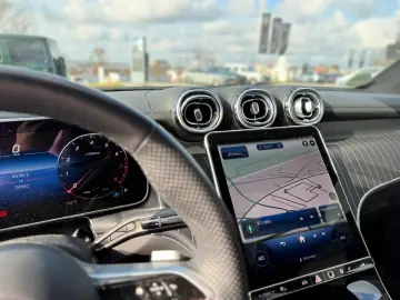 GLC 300 4M AMG Night Pano AHK Dist 360  Sound 20