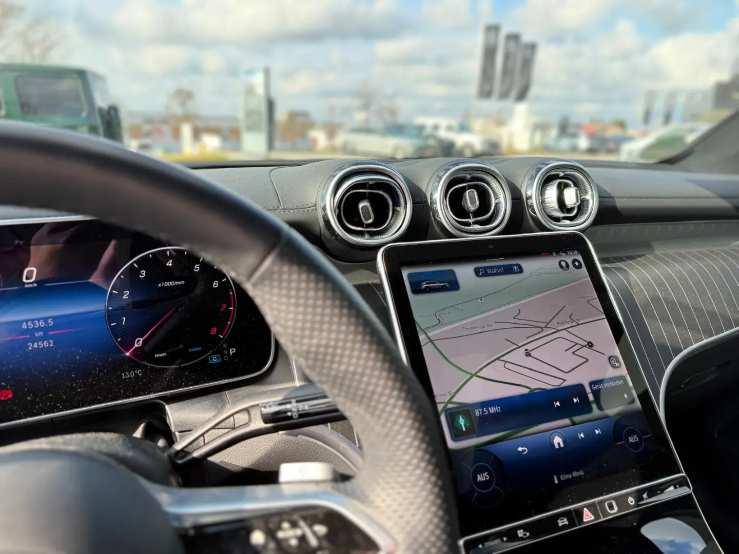 GLC 300 4M AMG Night Pano AHK Dist 360  Sound 20