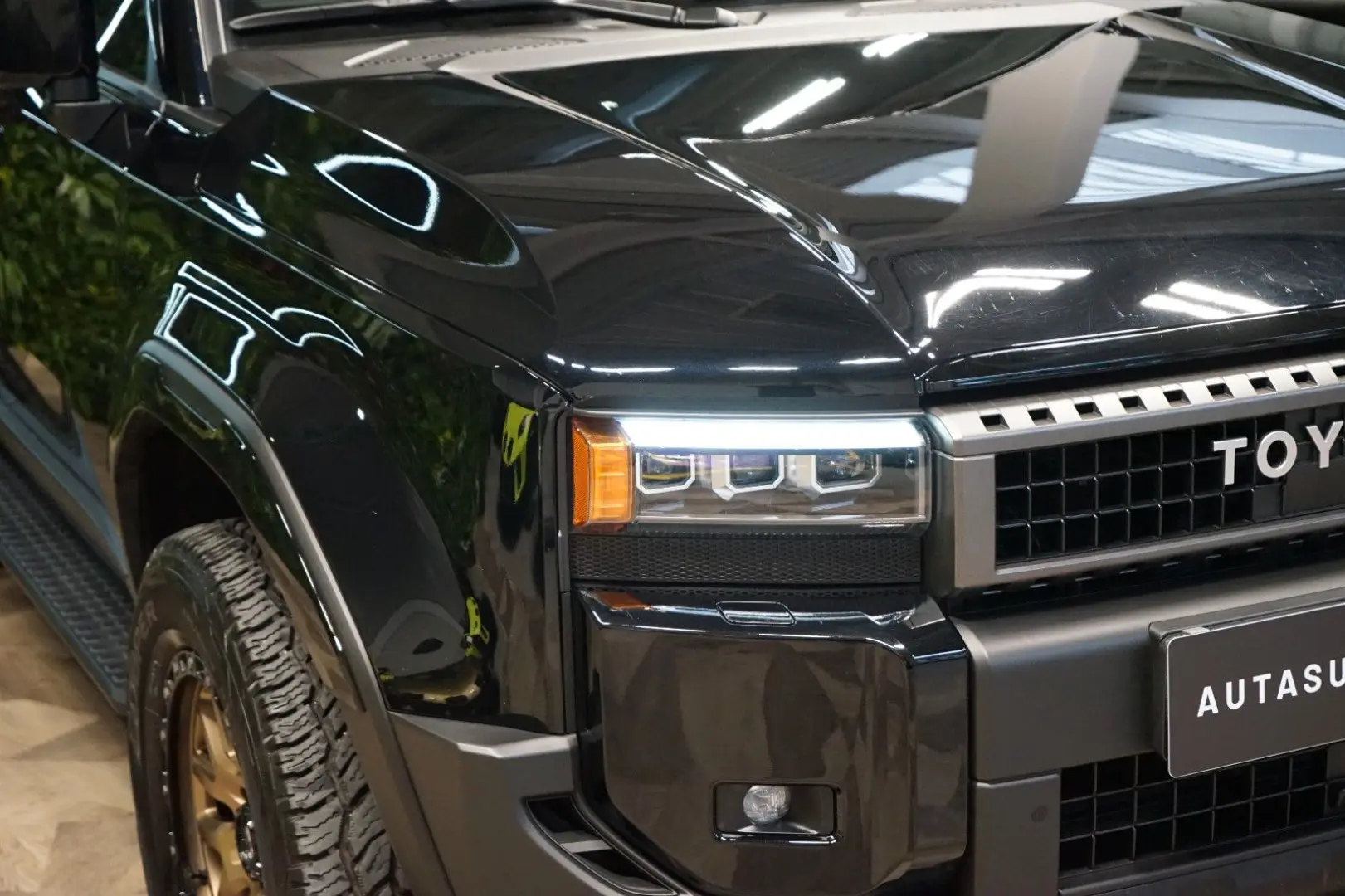 Land Cruiser EXECUTIVE AUX.HEAT JBL 74.545€NETTO