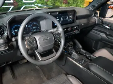 Land Cruiser EXECUTIVE AUX.HEAT JBL 74.545€NETTO