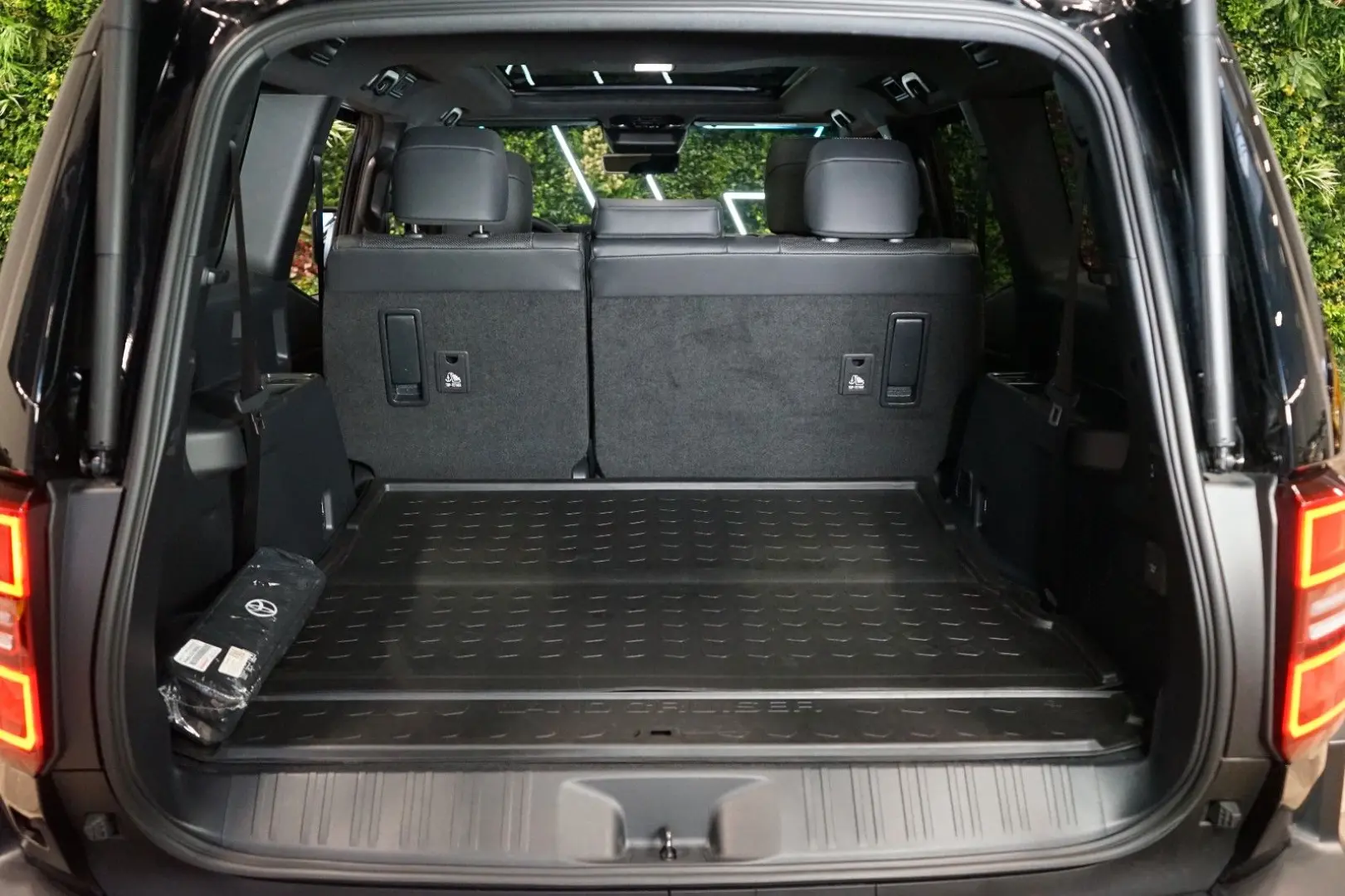 Land Cruiser EXECUTIVE AUX.HEAT JBL 74.545€NETTO