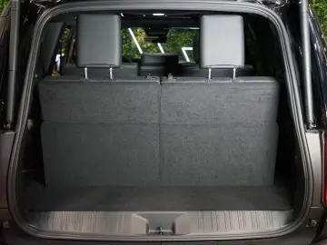 Land Cruiser EXECUTIVE AUX.HEAT JBL 74.545€NETTO