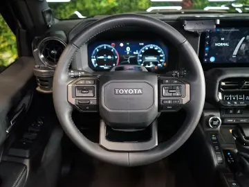 Land Cruiser EXECUTIVE AUX.HEAT JBL 74.545€NETTO