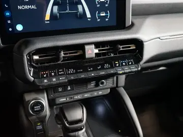 Land Cruiser EXECUTIVE AUX.HEAT JBL 74.545€NETTO