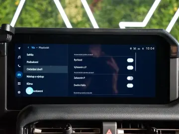 Land Cruiser EXECUTIVE AUX.HEAT JBL 74.545€NETTO
