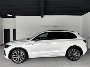 Touareg 3.0 TSI R Line One Million BlackStyle