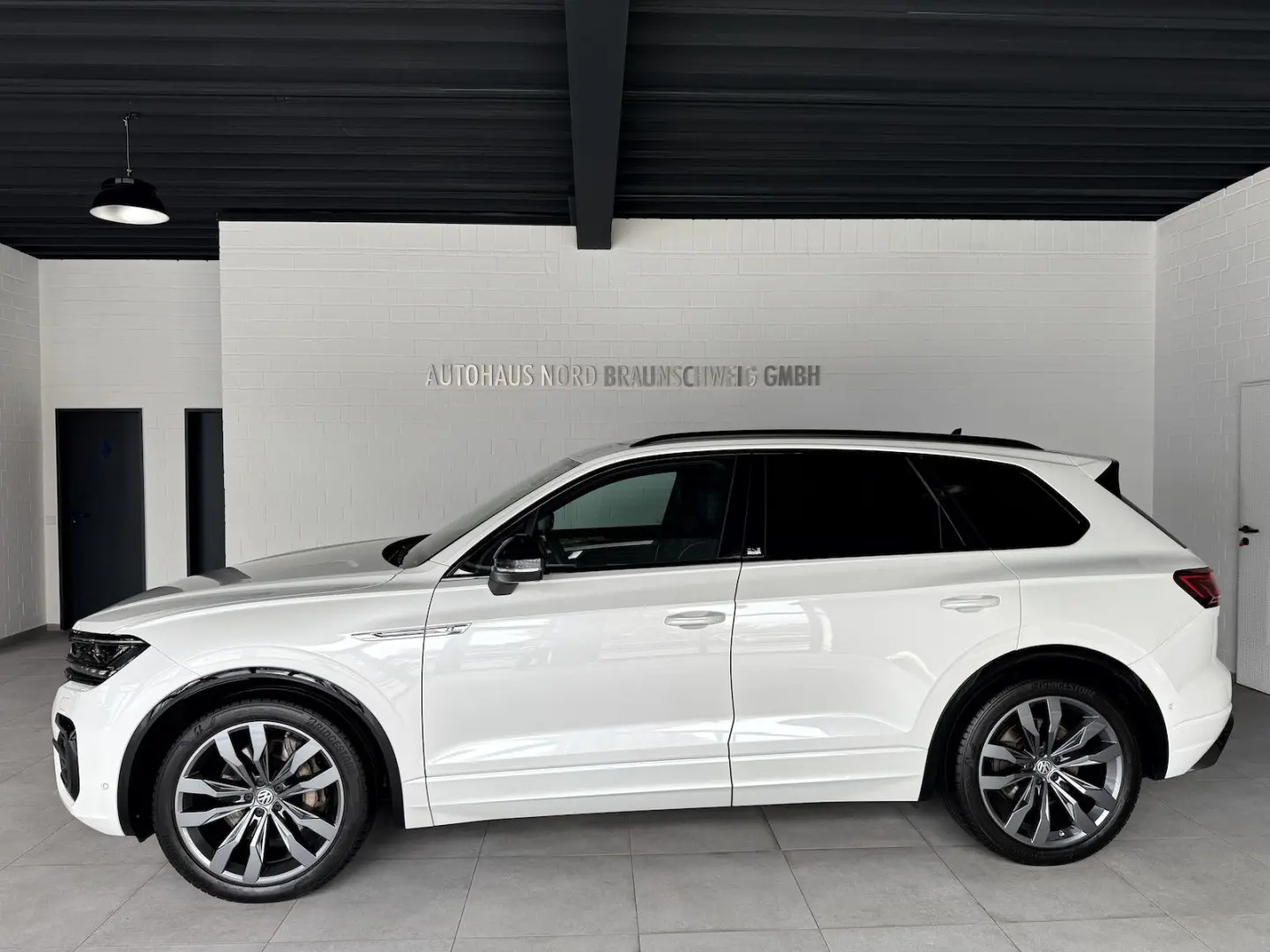 Touareg 3.0 TSI R Line One Million BlackStyle