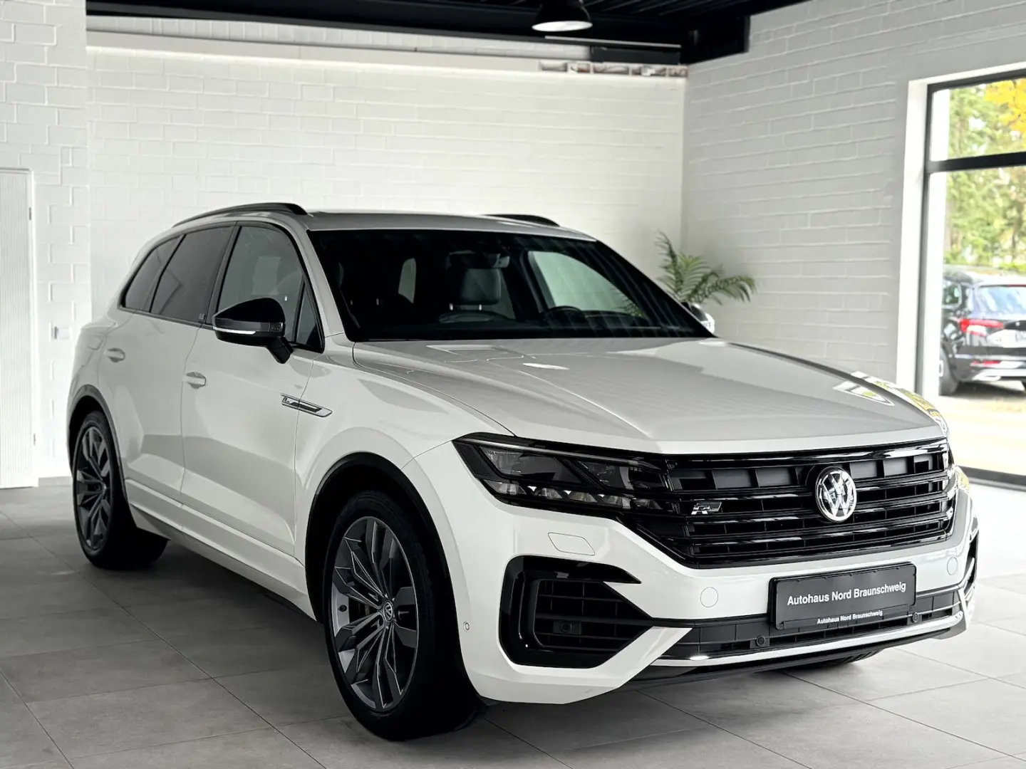 Touareg 3.0 TSI R Line One Million BlackStyle