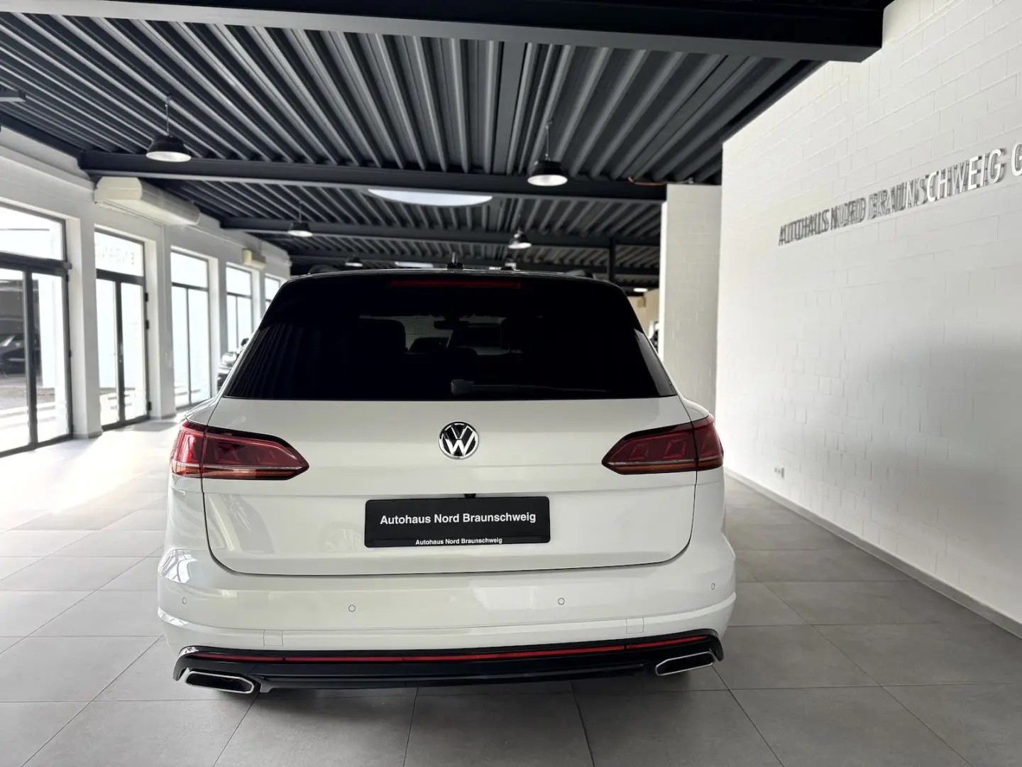 Touareg 3.0 TSI R Line One Million BlackStyle