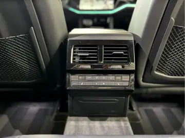 Touareg 3.0 TSI R Line One Million BlackStyle