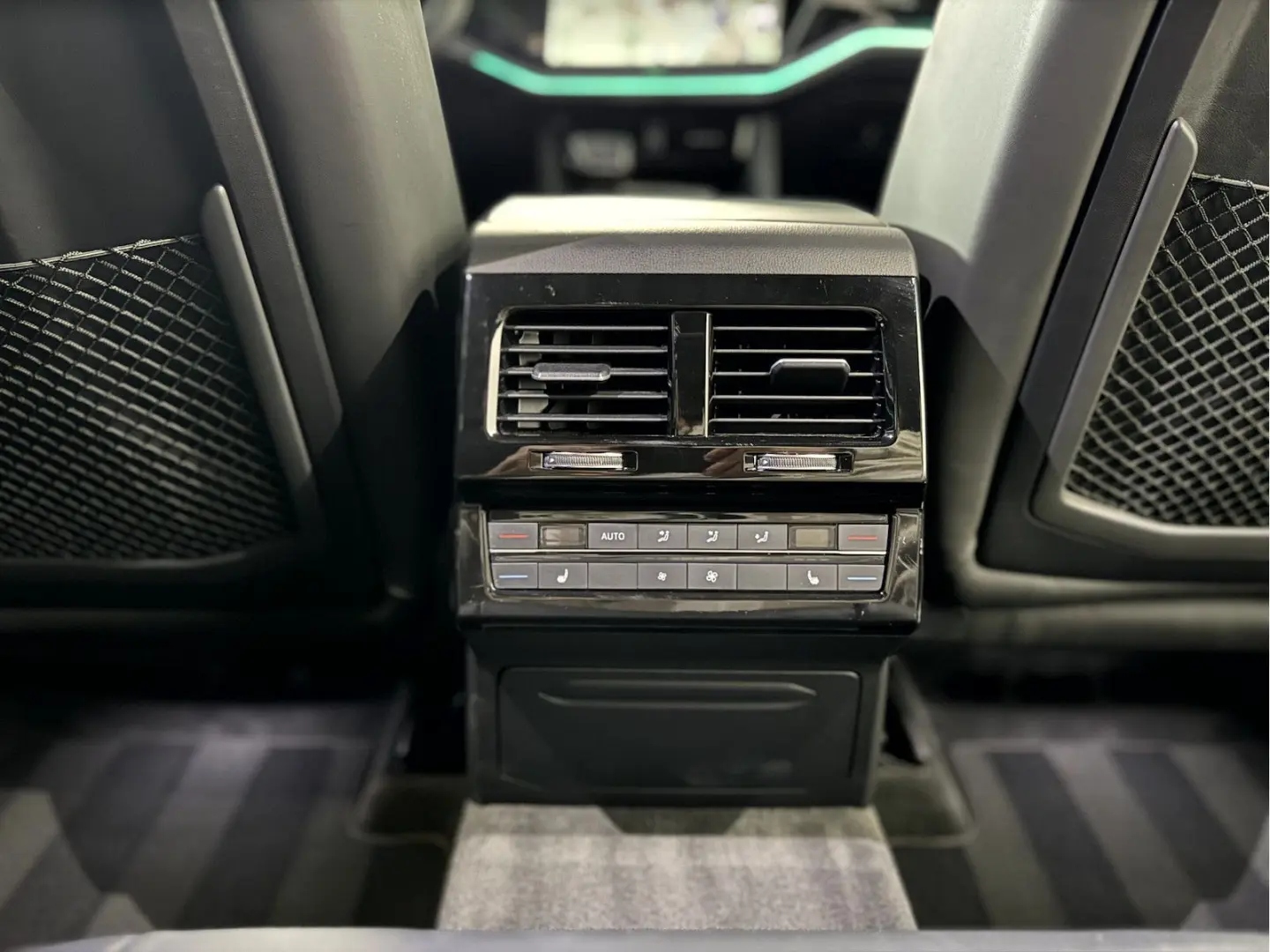 Touareg 3.0 TSI R Line One Million BlackStyle