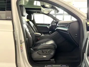 Touareg 3.0 TSI R Line One Million BlackStyle