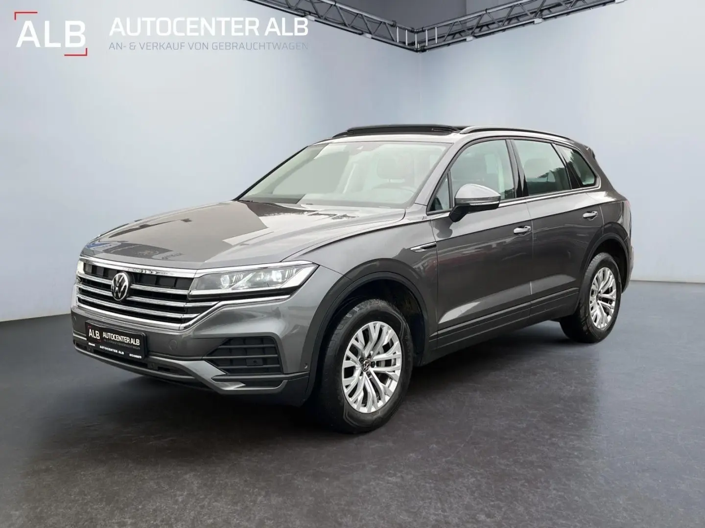 Touareg Basis 4Motion ACC PANO 1.HAND NAVI TOP