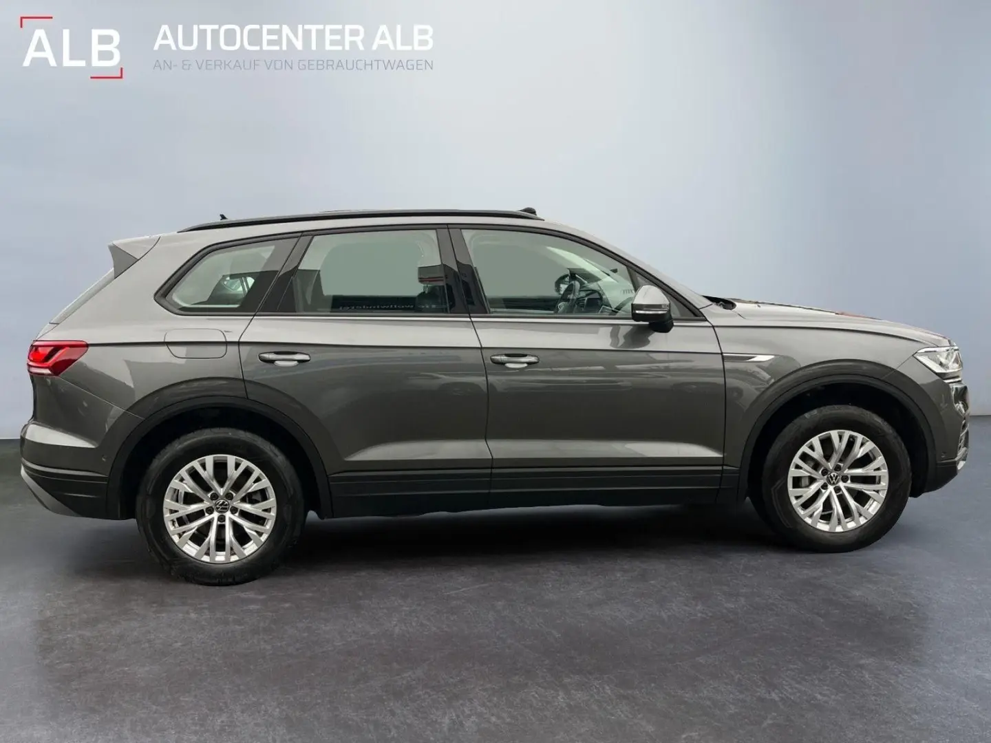 Touareg Basis 4Motion ACC PANO 1.HAND NAVI TOP