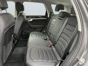 Touareg Basis 4Motion ACC PANO 1.HAND NAVI TOP