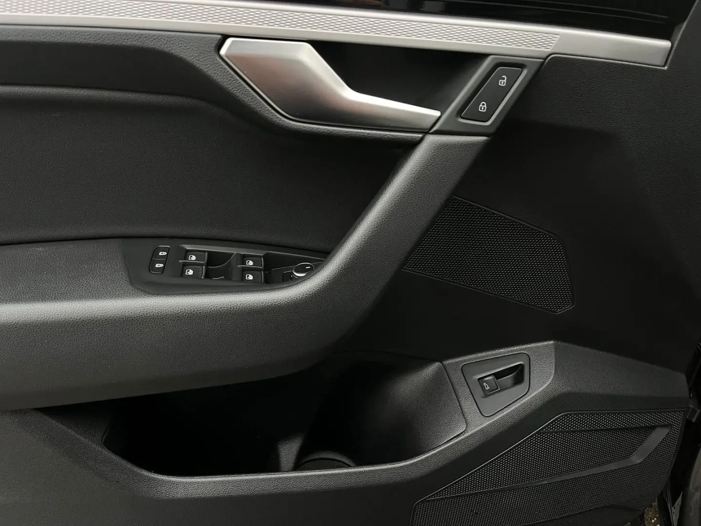 Touareg Basis 4Motion ACC PANO 1.HAND NAVI TOP