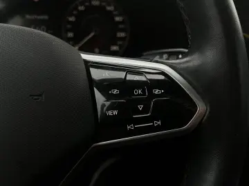 Touareg Basis 4Motion ACC PANO 1.HAND NAVI TOP