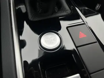 Touareg Basis 4Motion ACC PANO 1.HAND NAVI TOP