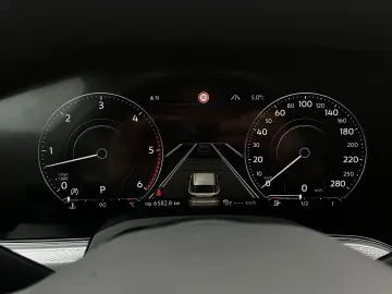 Touareg Basis 4Motion ACC PANO 1.HAND NAVI TOP