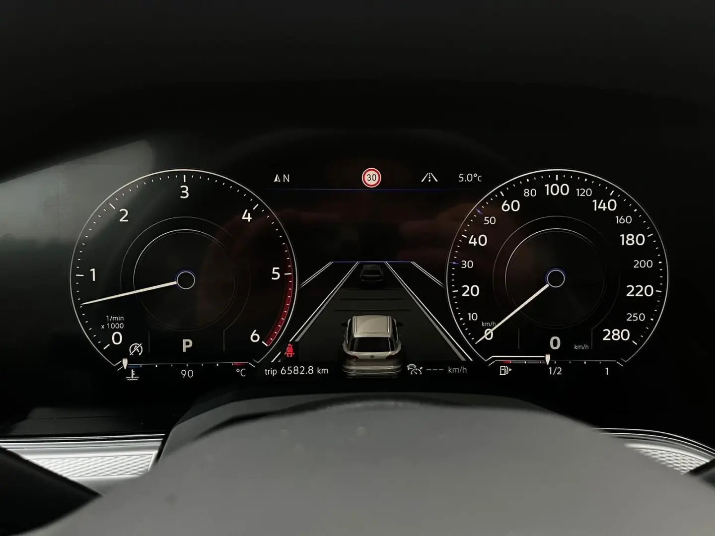 Touareg Basis 4Motion ACC PANO 1.HAND NAVI TOP