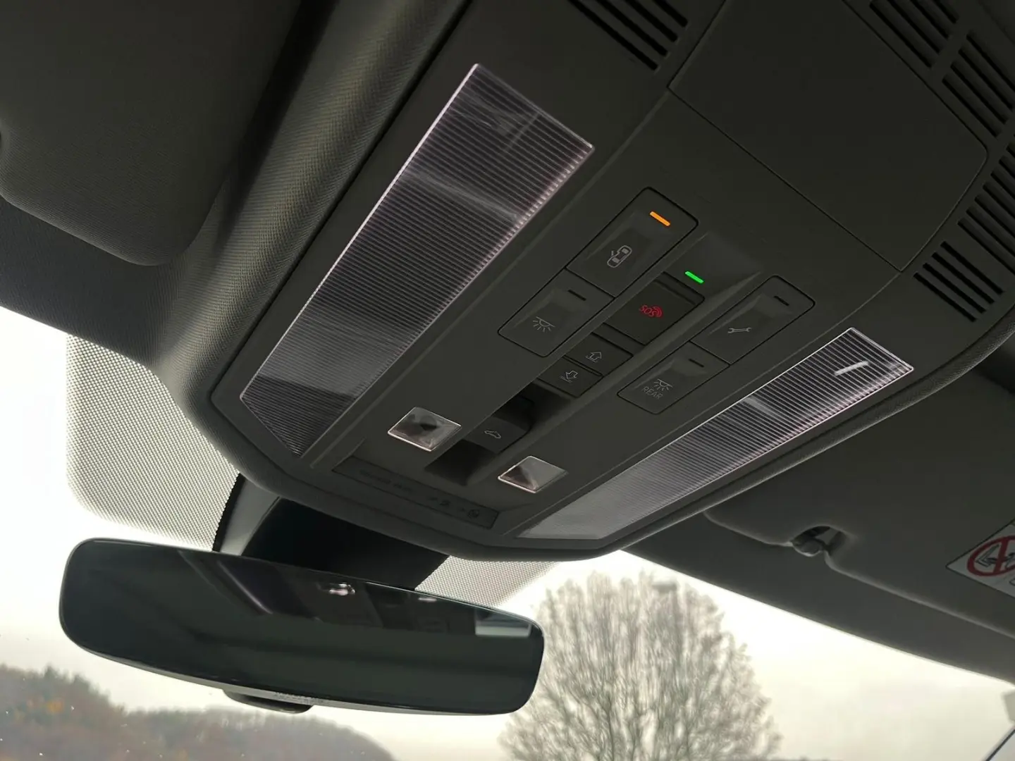 Touareg Basis 4Motion ACC PANO 1.HAND NAVI TOP