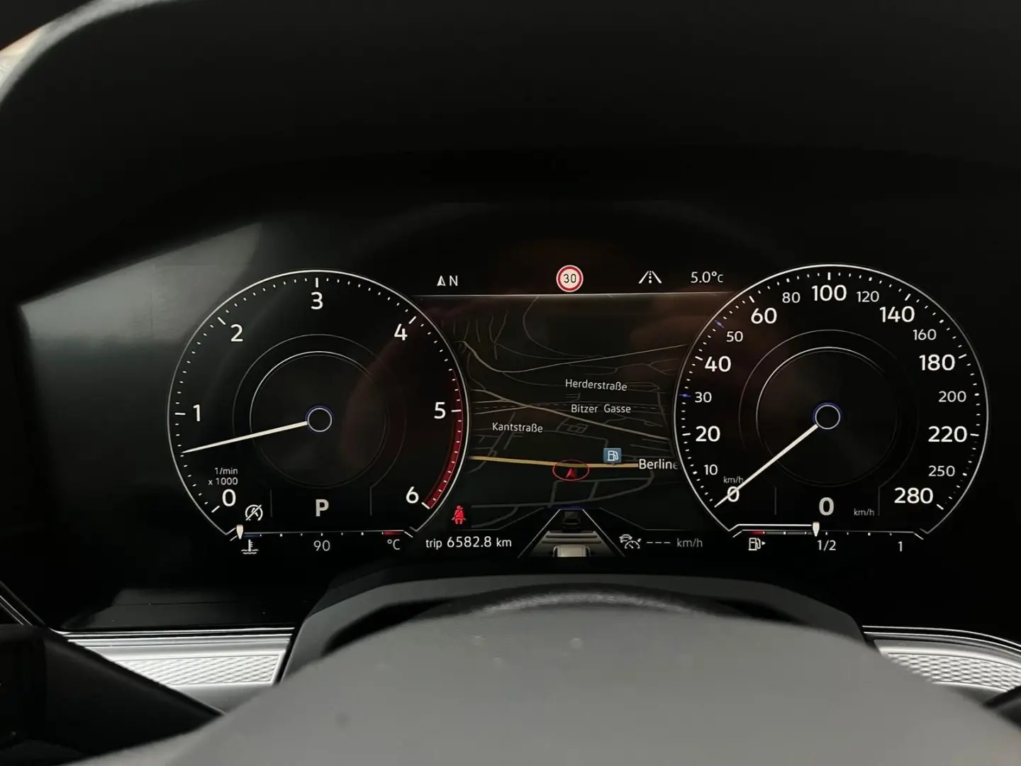 Touareg Basis 4Motion ACC PANO 1.HAND NAVI TOP