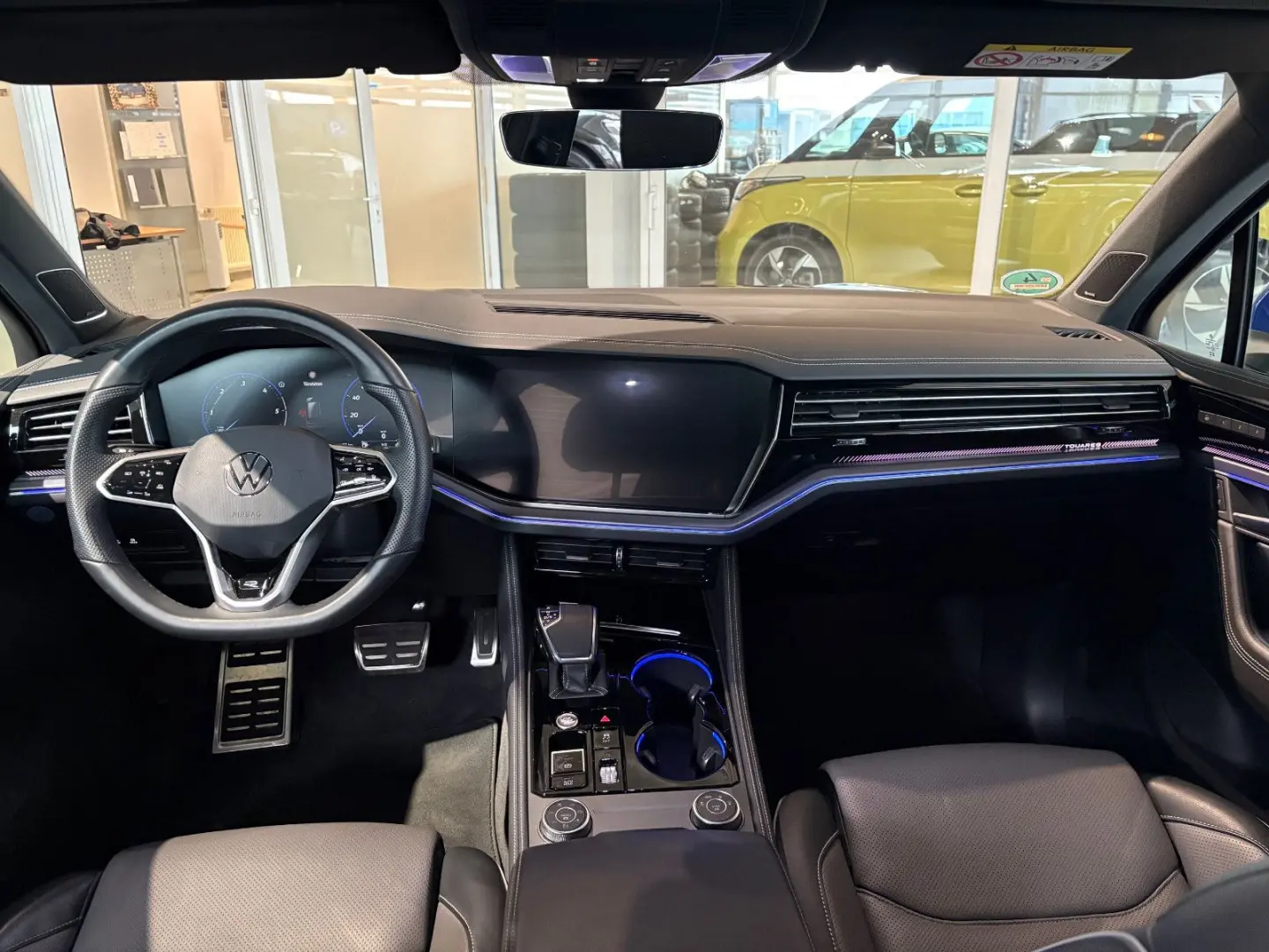 Touareg 3.0 TDI R-Line 2024erModell VOLL