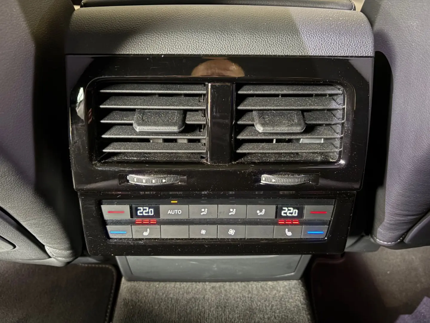 Touareg 3.0 TDI R-Line 2024erModell VOLL