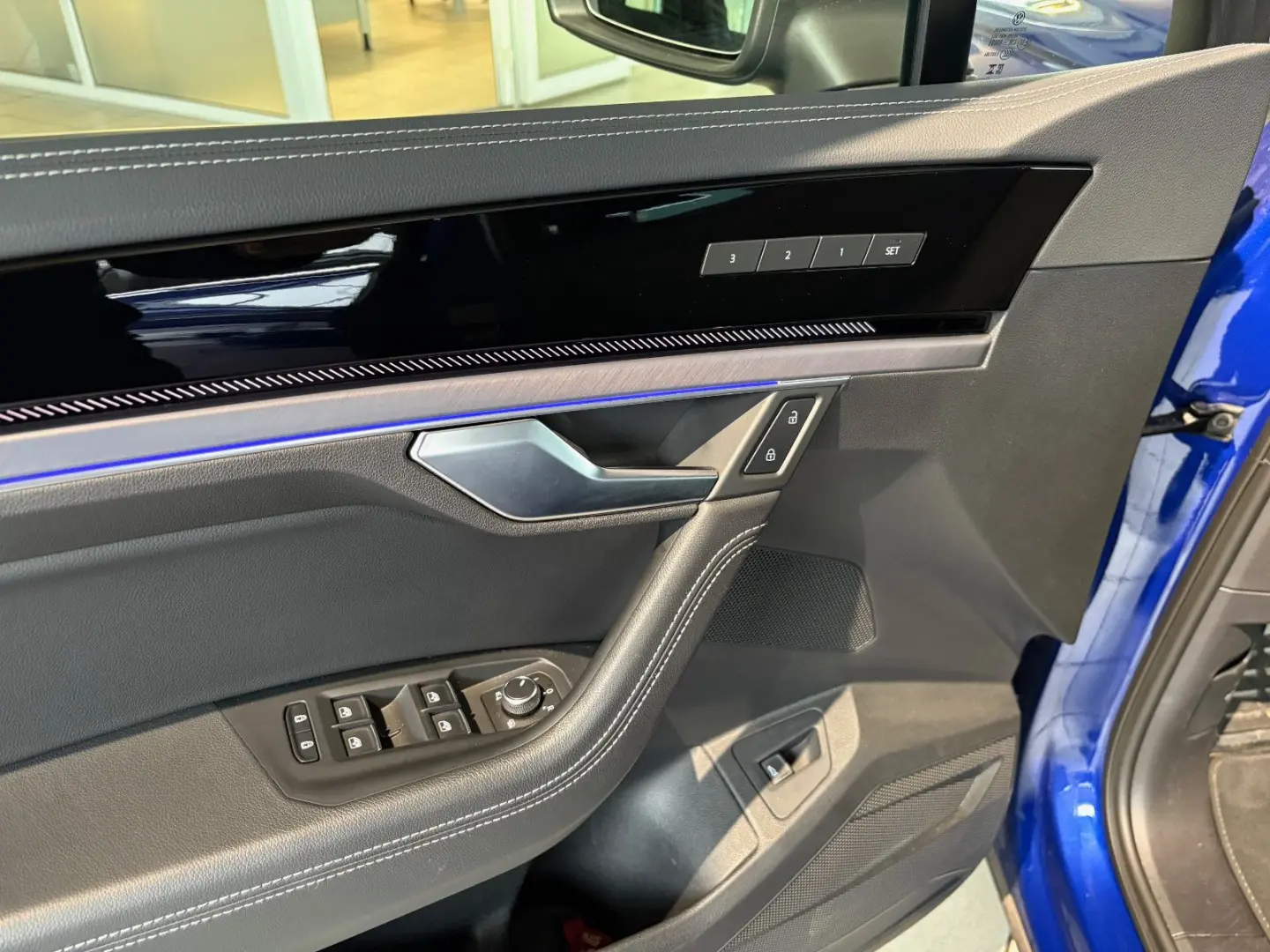 Touareg 3.0 TDI R-Line 2024erModell VOLL