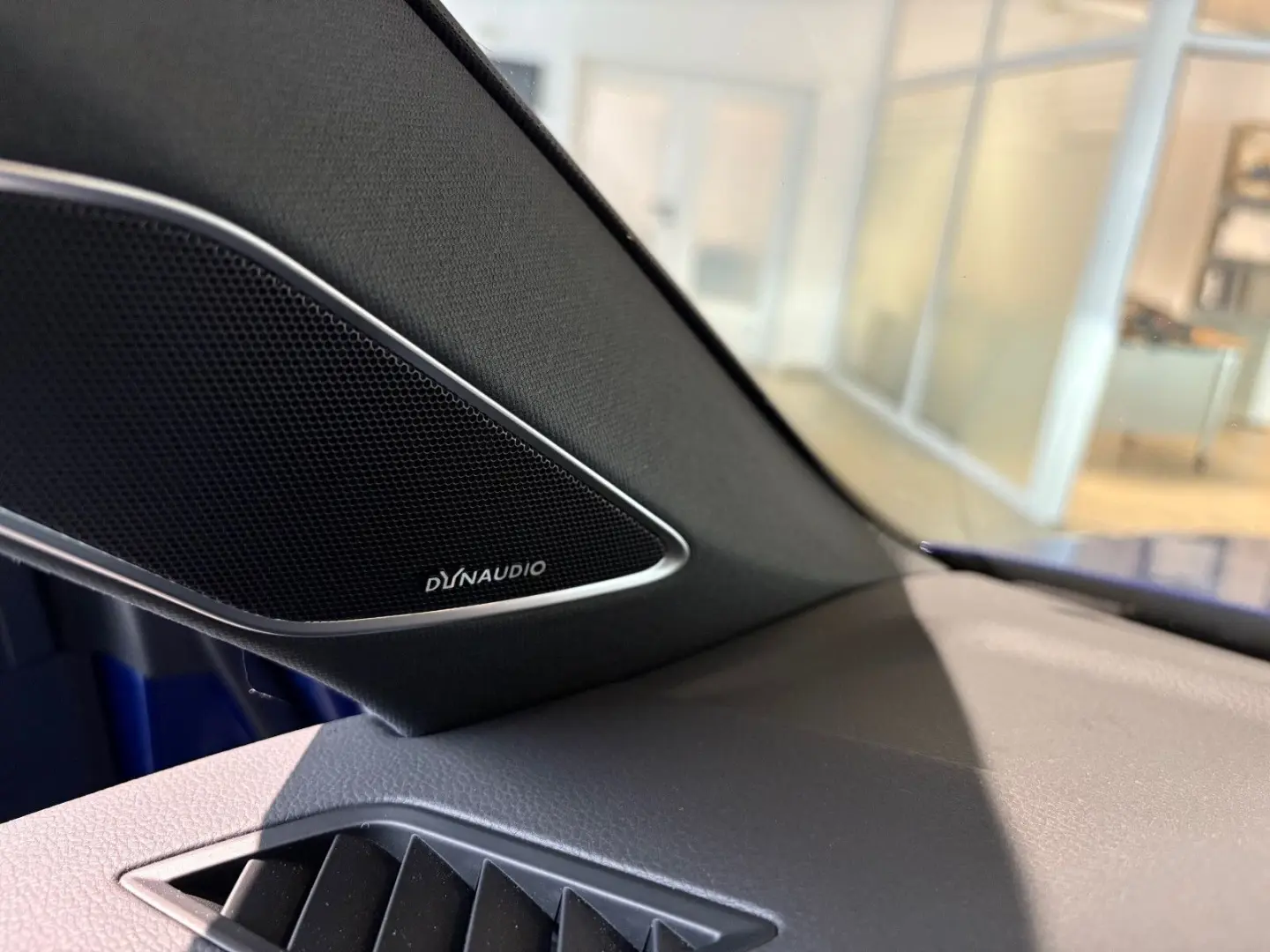 Touareg 3.0 TDI R-Line 2024erModell VOLL