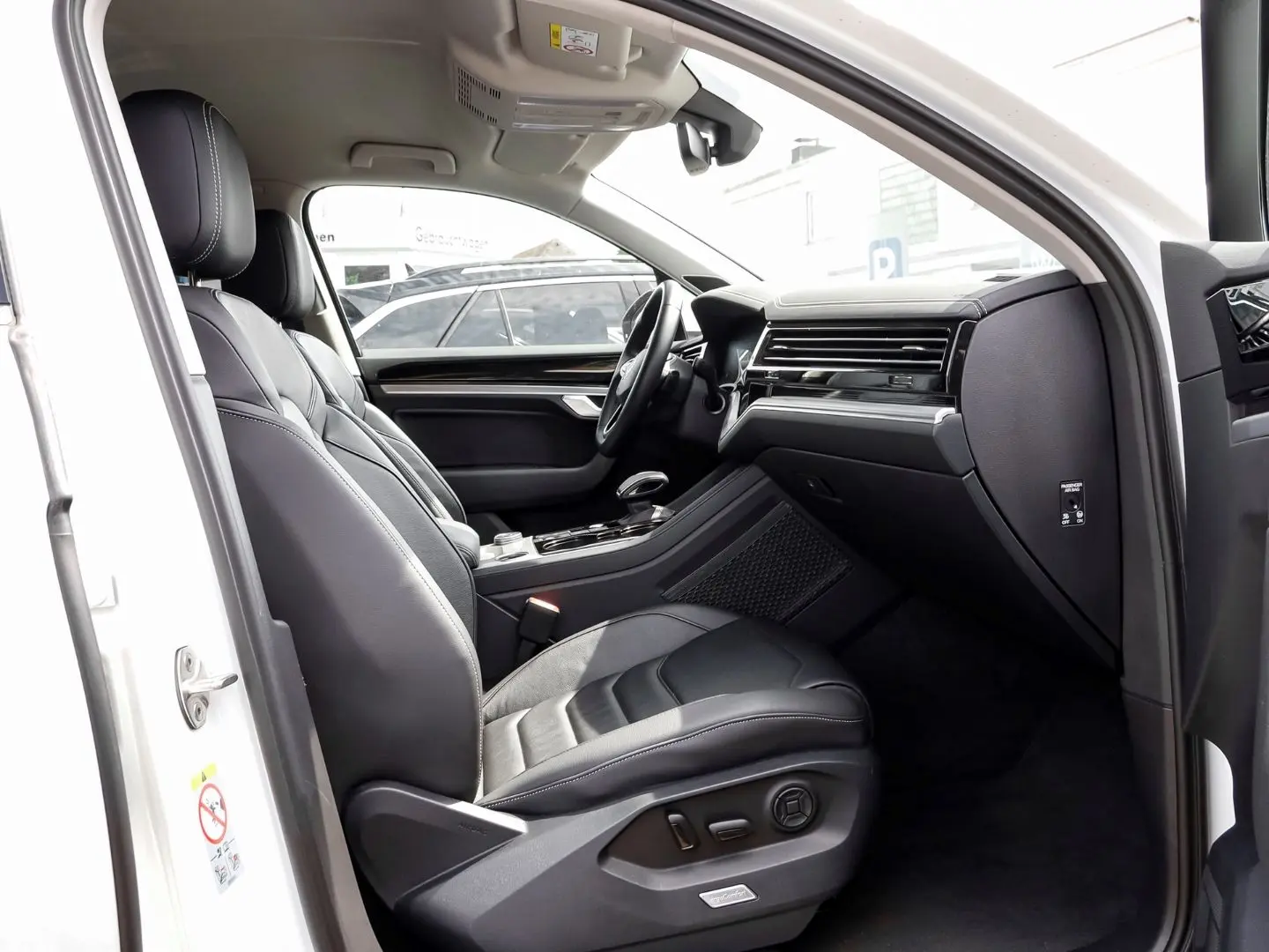 Touareg ELEGANCE 4M 3.0 V6 TDI VIRTUAL LEDER AHK