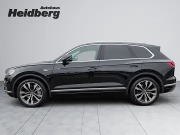 Touareg 3.0 V6 eHybrid 4M AHK PANO 21  HuD 49 Gr