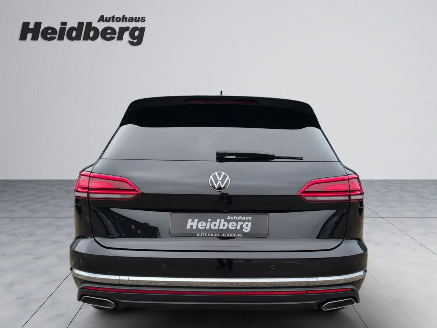 Touareg 3.0 V6 eHybrid 4M AHK PANO 21  HuD 49 Gr