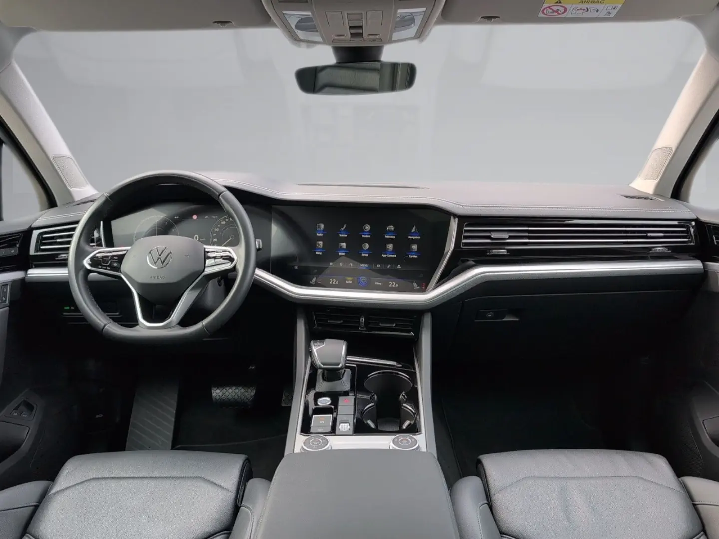 Touareg 3.0 V6 eHybrid 4M AHK PANO 21  HuD 49 Gr