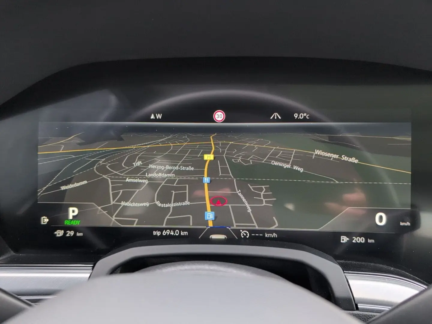 Touareg 3.0 V6 eHybrid 4M AHK PANO 21  HuD 49 Gr